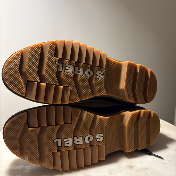 Sorel Women’s 9.5 Tivoli IV Waterproof boot - Picture 5 of 7